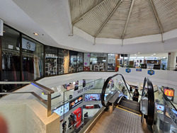 Queensway Tower / Queensway Shopping Centre (D3), Retail #416102291